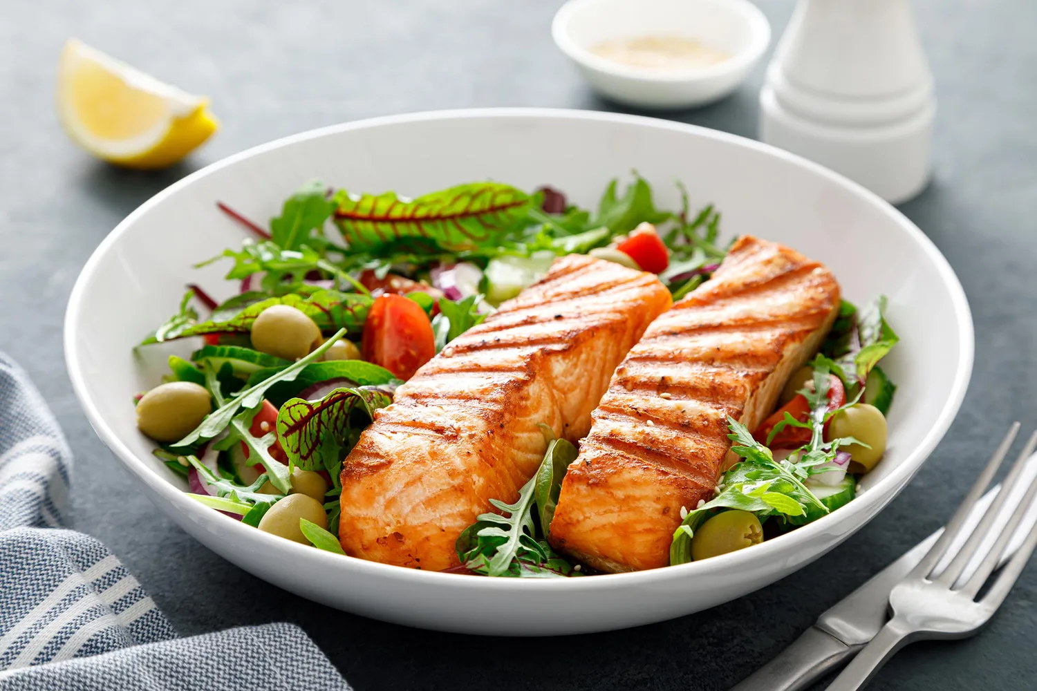 El Secreto Celular de la Dieta Mediterránea: Proteínas Antienvejecimiento