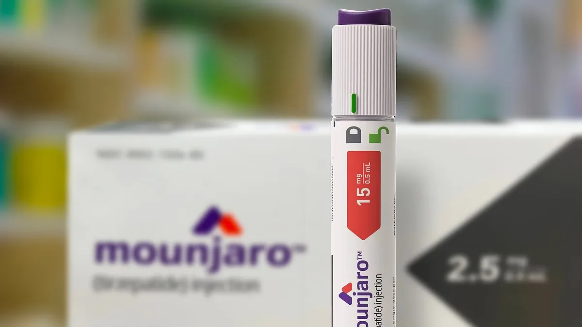 Doctor Issues Warning About Overlooked Mounjaro Side Effect